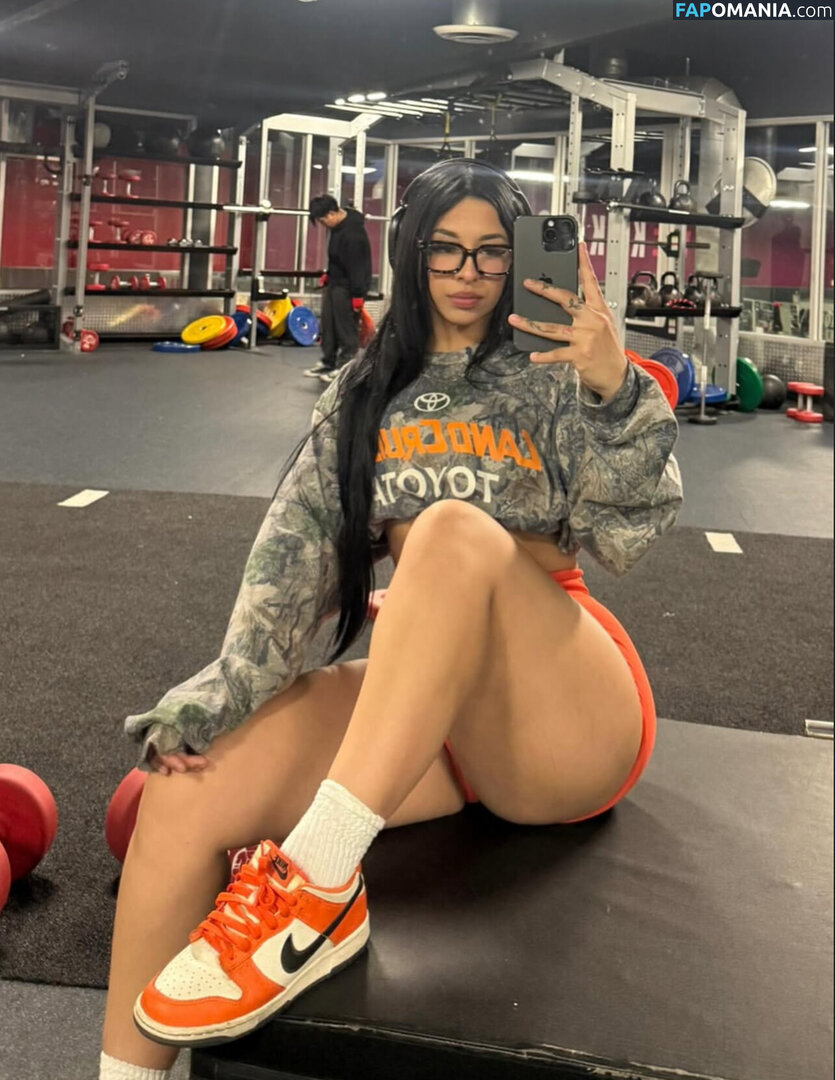 cynthiia.xx / cynthiia_xv Nude OnlyFans  Leaked Photo #1