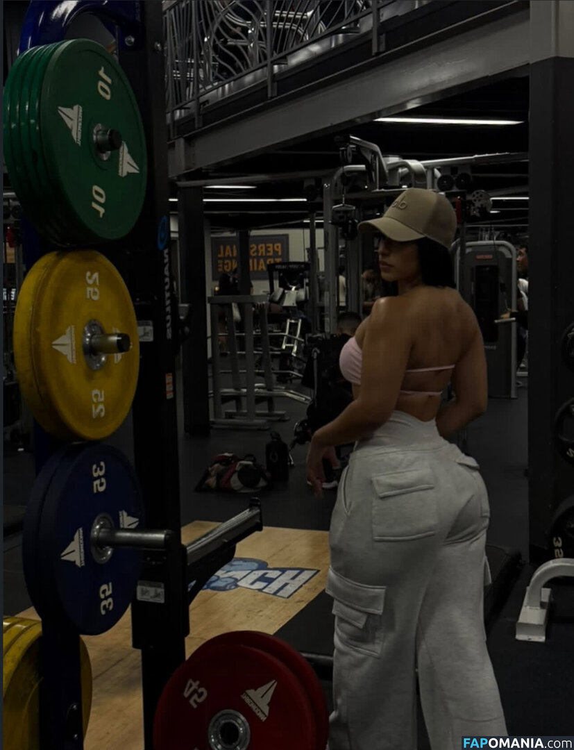 cynthiia.xx / cynthiia_xv Nude OnlyFans  Leaked Photo #2