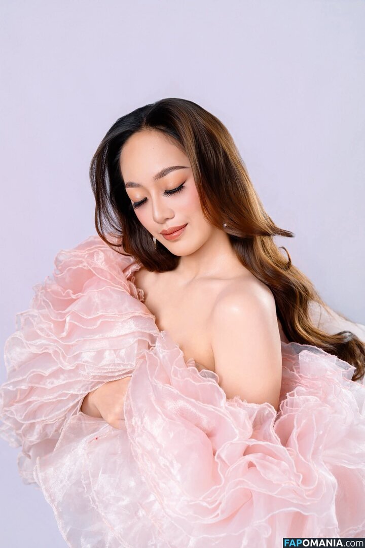 Czharich Oli / czharicholi Nude OnlyFans  Leaked Photo #1