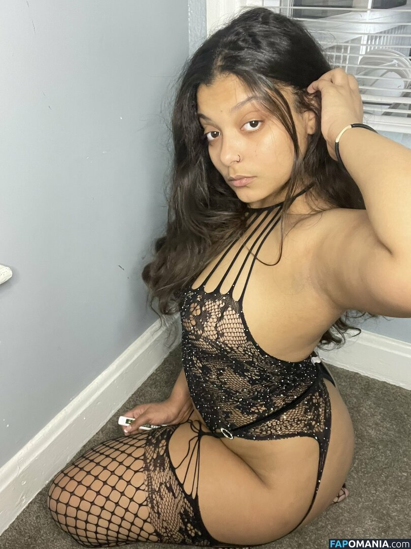 Daddyslilbaby420 / LiLBabyNina / ninaaxobinaa Nude OnlyFans  Leaked Photo #6