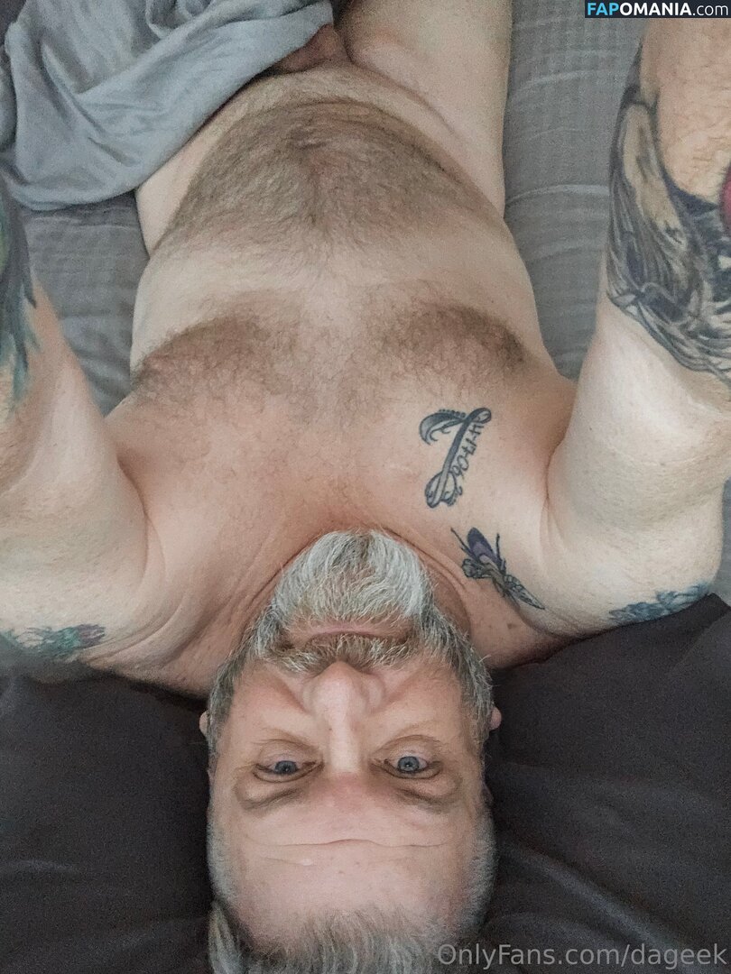 dageek / lifeofdageek Nude OnlyFans  Leaked Photo #6