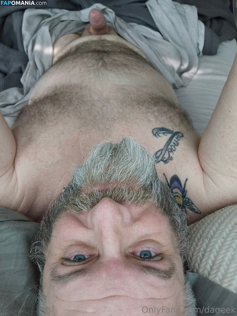 dageek / lifeofdageek Nude OnlyFans  Leaked Photo #8