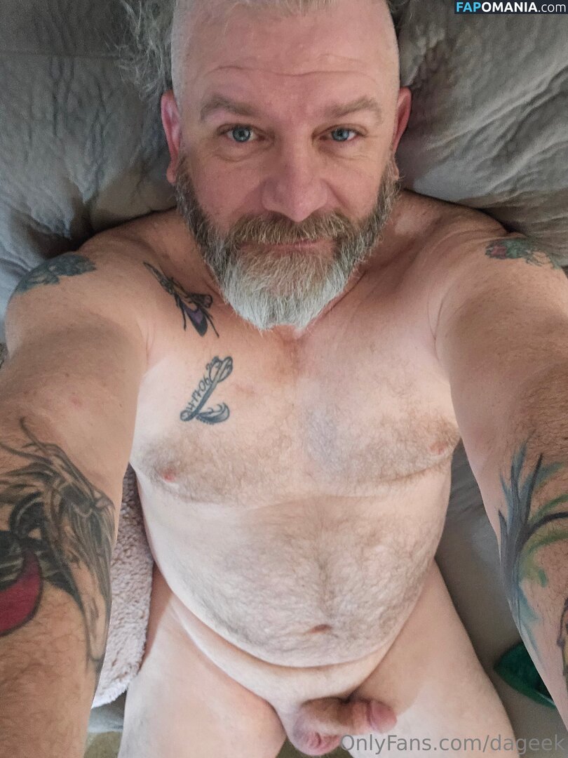 dageek / lifeofdageek Nude OnlyFans  Leaked Photo #9