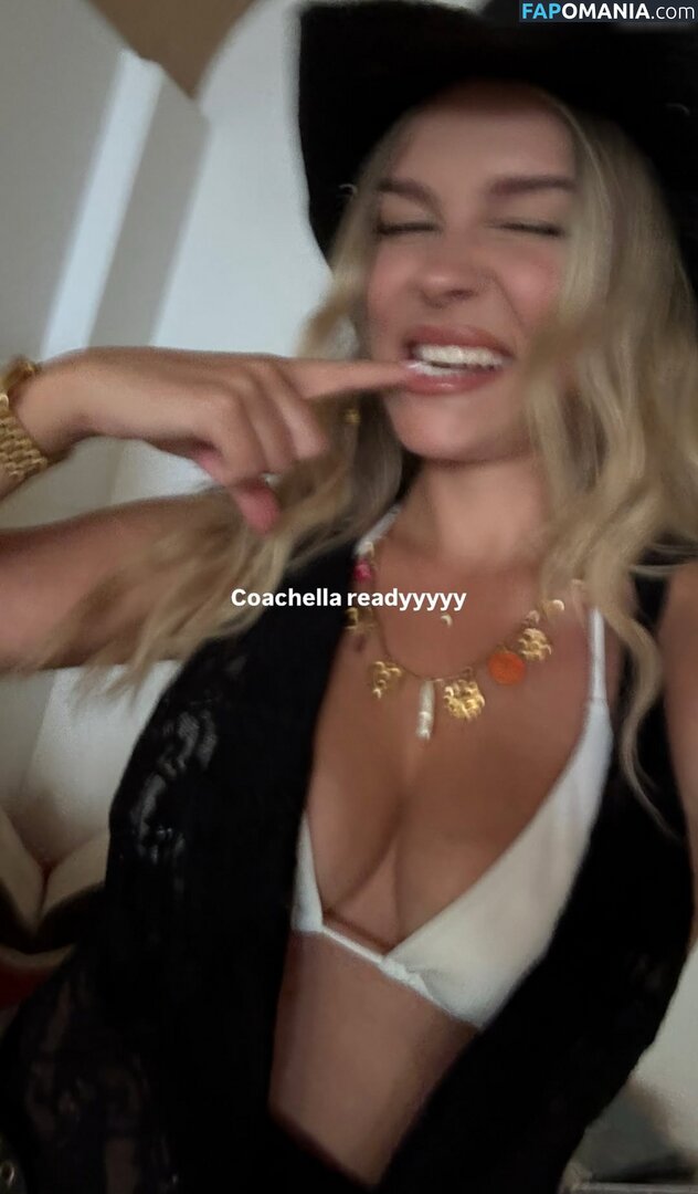 Dagi Bee / dagibee Nude OnlyFans  Leaked Photo #315