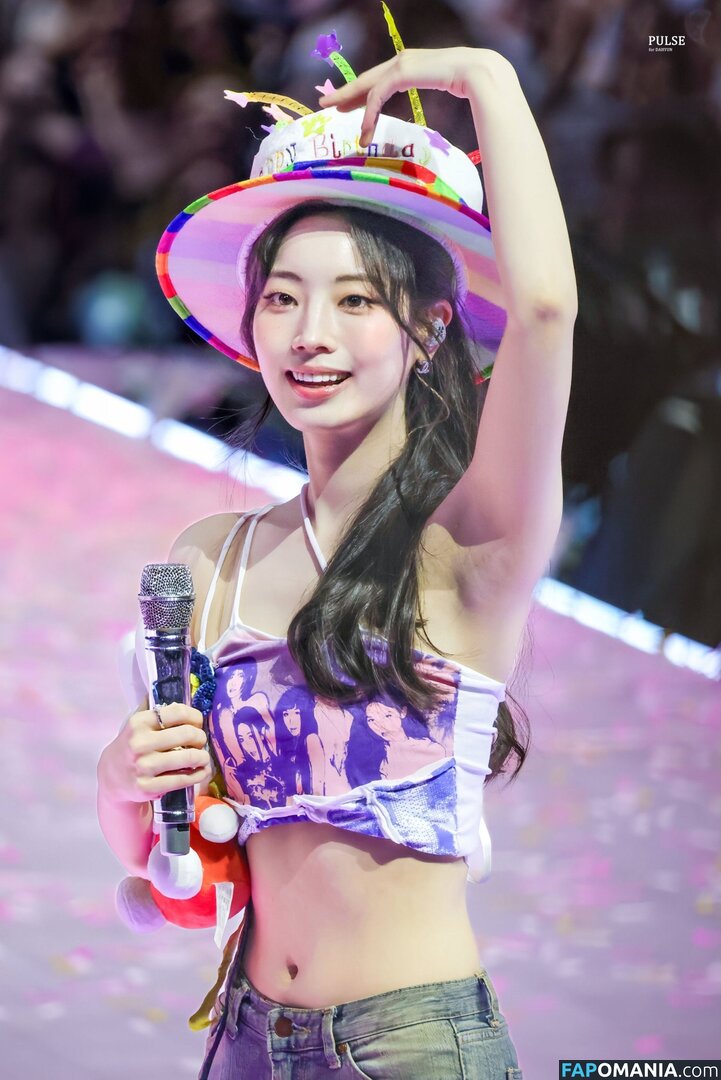 Dahyun / TWIƆƎ | TWICE / dahhyunnee Nude OnlyFans  Leaked Photo #5