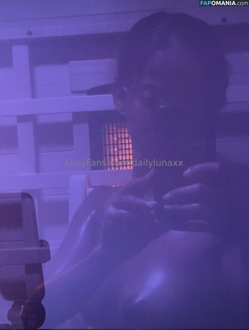 _thelivingluna / dailylunaxx / itsyahluna Nude OnlyFans  Leaked Photo #1