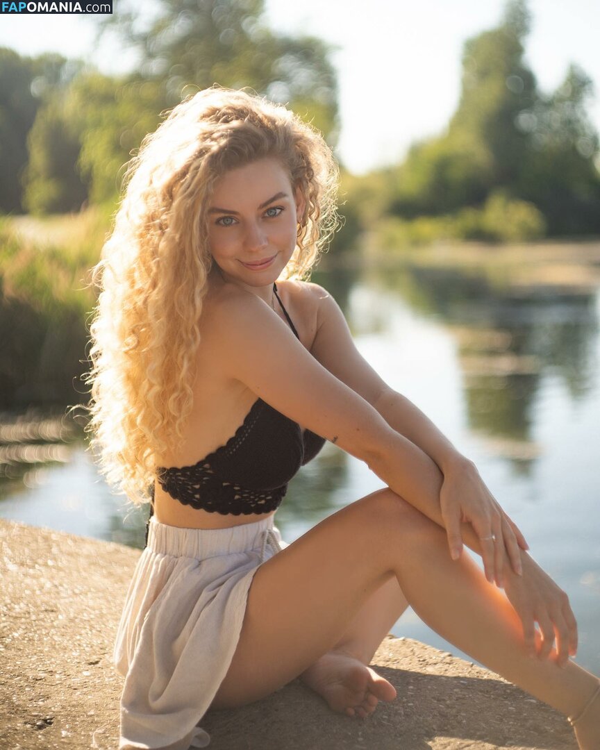 Dalmalaluna / Kitti Dalma / dalunahh Nude OnlyFans  Leaked Photo #19