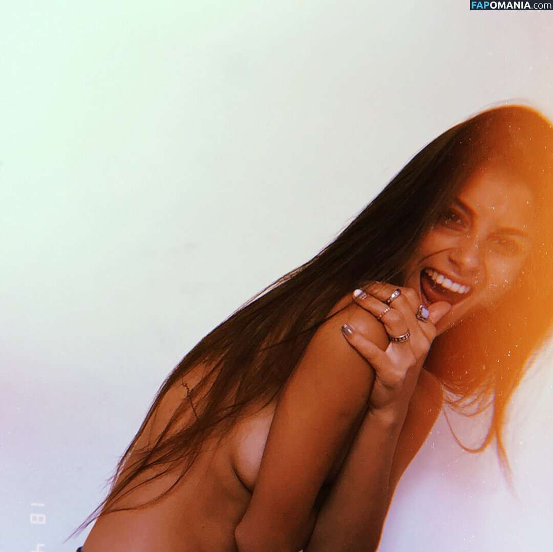 Dani Bravo Ly / danibravoly / u325579195 Nude OnlyFans  Leaked Photo #5