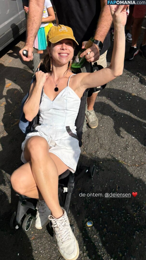 Daphne Bozaski / daphnebozaski Nude OnlyFans  Leaked Photo #11