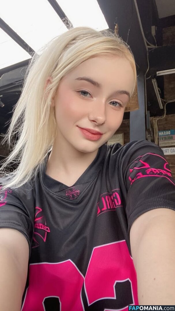 BuleBarbie / Dasha Gartman / bulebarbie_official Nude OnlyFans  Leaked Photo #1