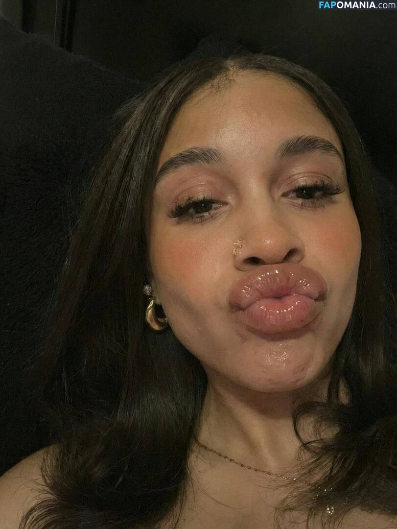 Dasiaphelps / PhelpsDasia / https: Nude OnlyFans  Leaked Photo #1