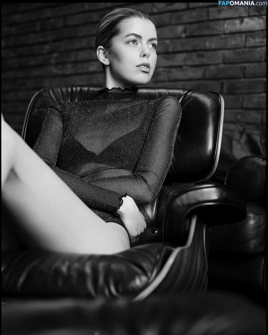 Dear.mathilda / dear_mathilda / https: / mathildtantot Nude OnlyFans  Leaked Photo #10