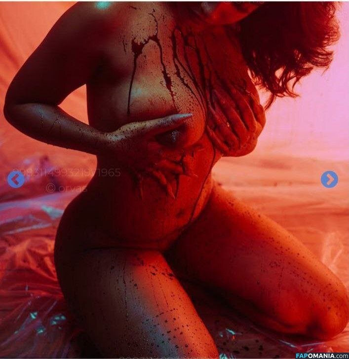 Debochan / __d.e.b.o.__ / deboramoon Nude OnlyFans  Leaked Photo #2