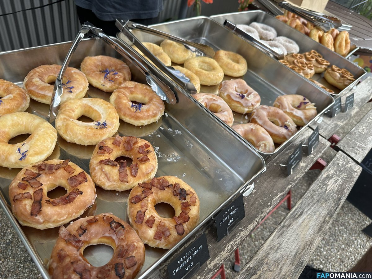 Dekamuchijo Nude OnlyFans  Leaked Photo #4