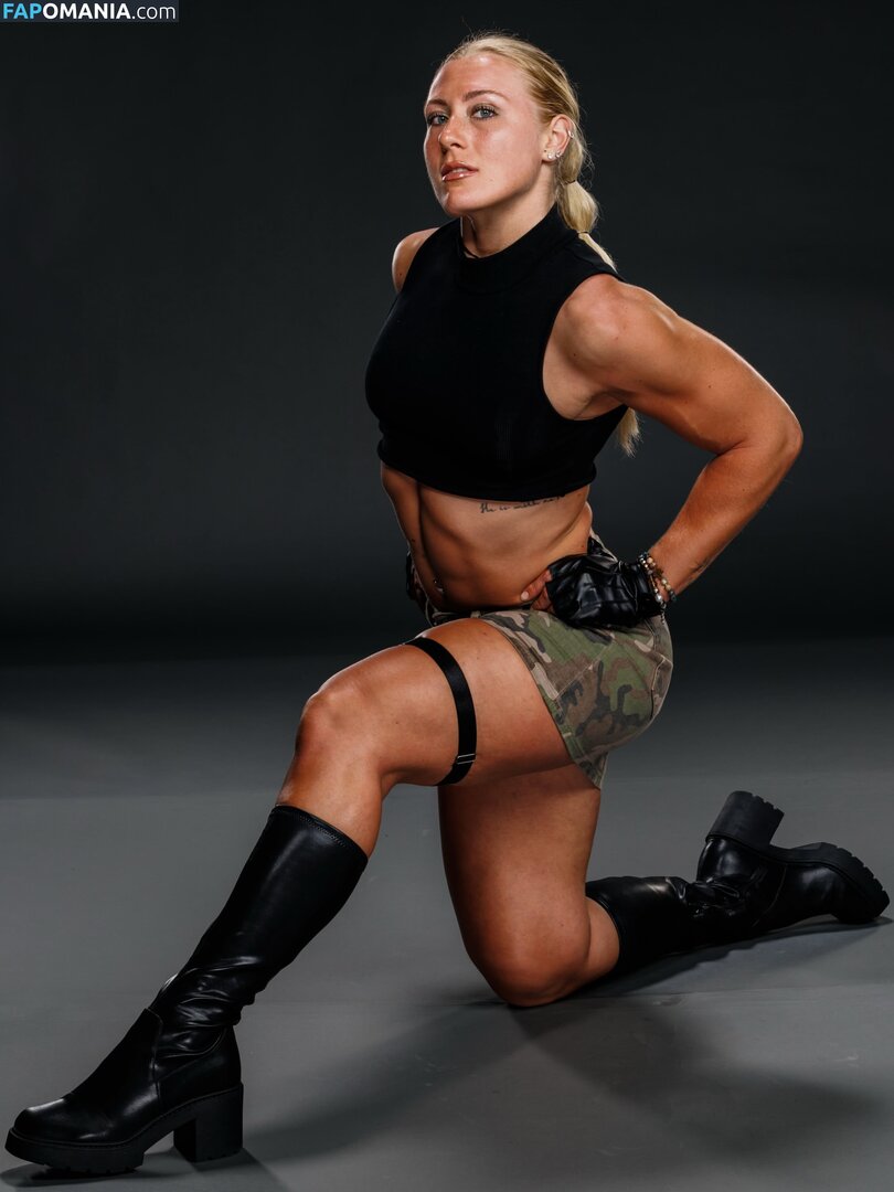 Delia Schweizer / delia.schweizer Nude OnlyFans  Leaked Photo #2