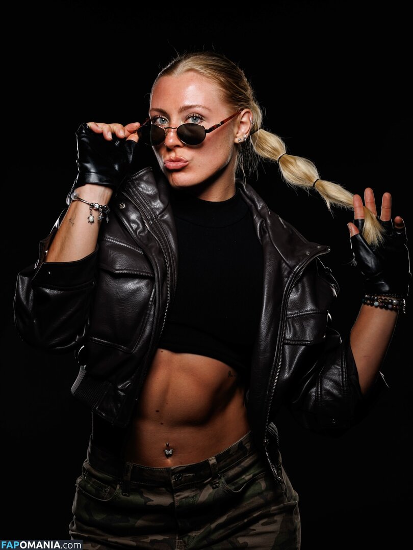 Delia Schweizer / delia.schweizer Nude OnlyFans  Leaked Photo #5