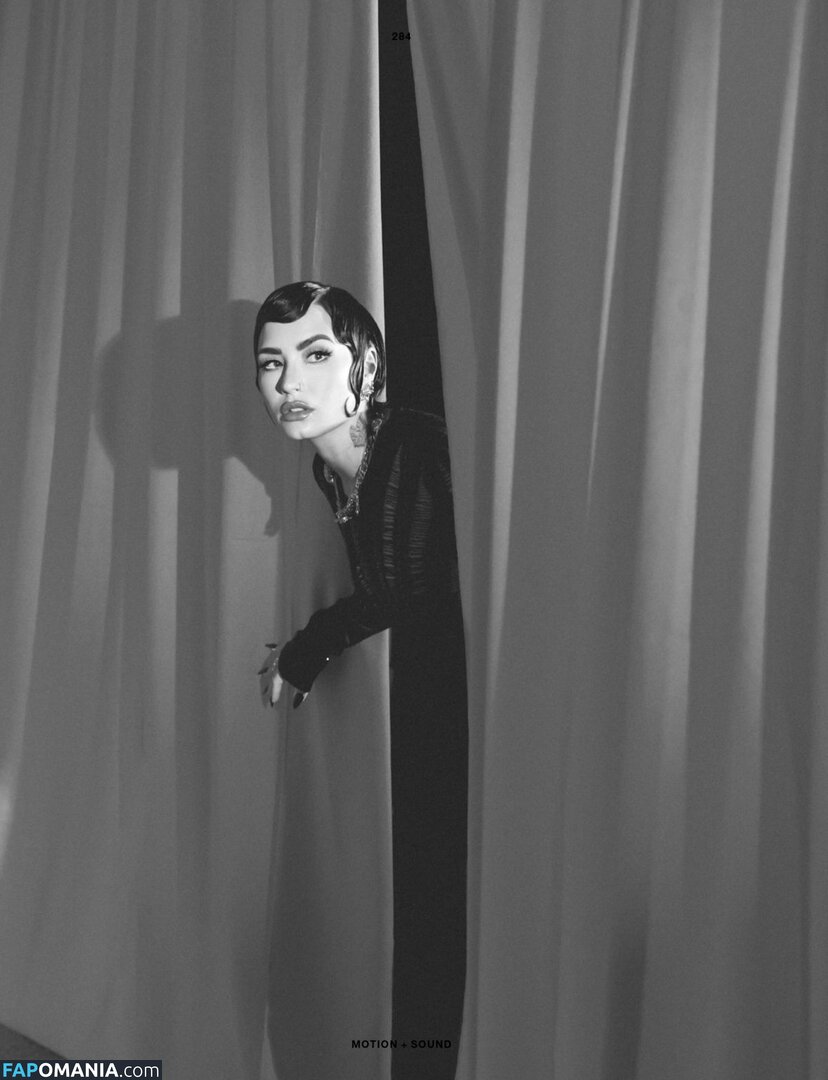 Demi Lovato Nude Leaked Photo #50