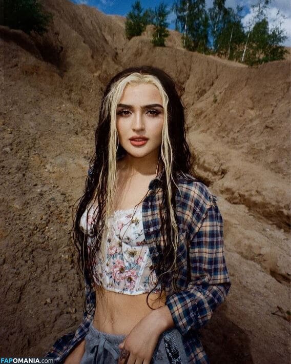 Dina Saeva / senoritasaeva Nude OnlyFans  Leaked Photo #18