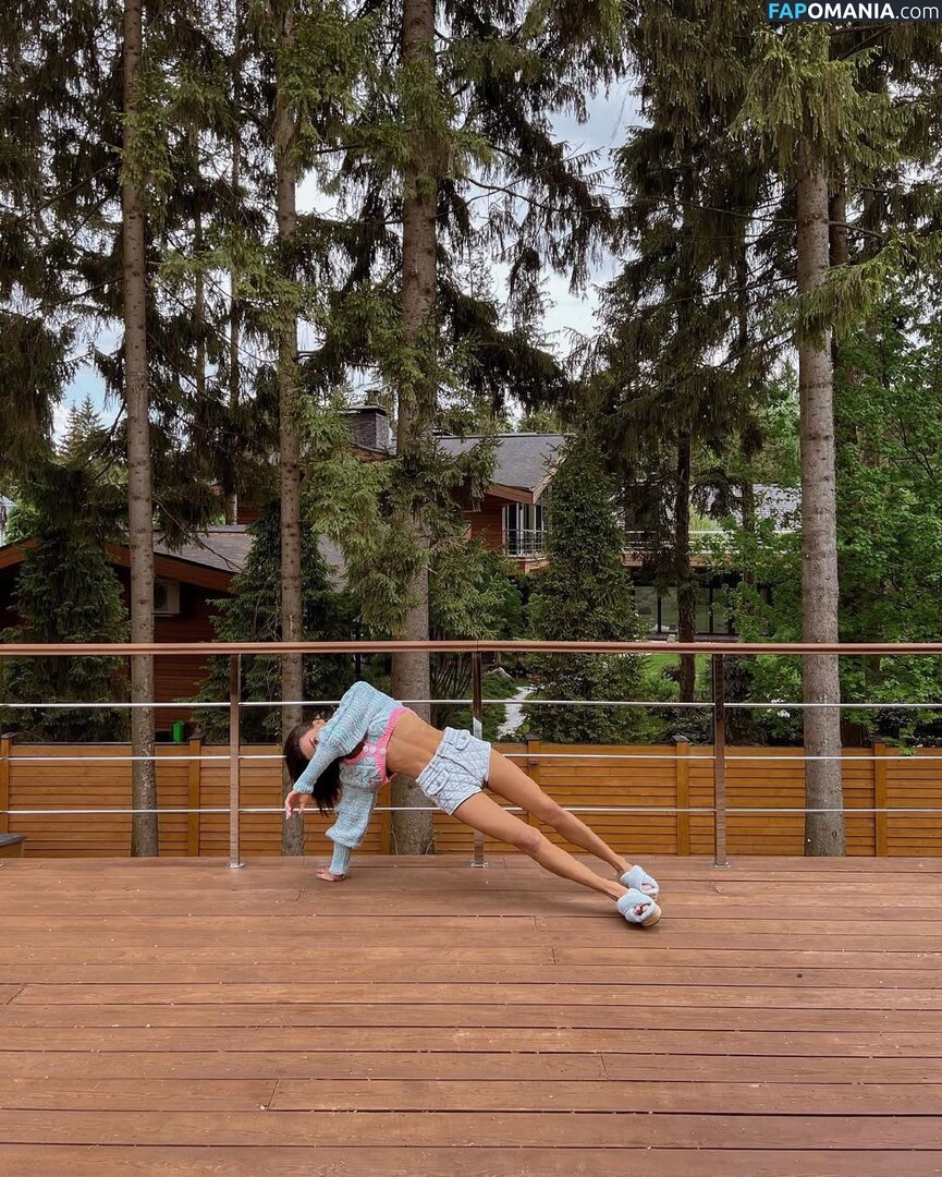 Dina Saeva / senoritasaeva Nude OnlyFans  Leaked Photo #26