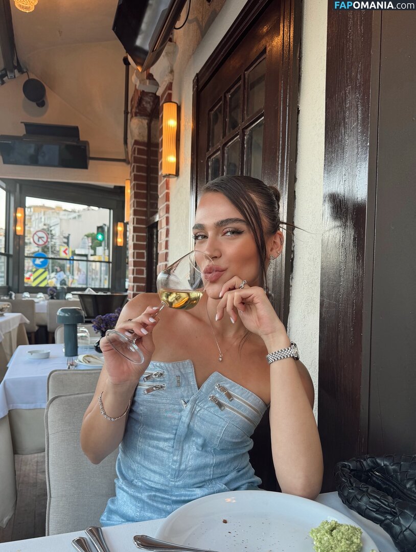 dinckalecem / https: Nude OnlyFans  Leaked Photo #5