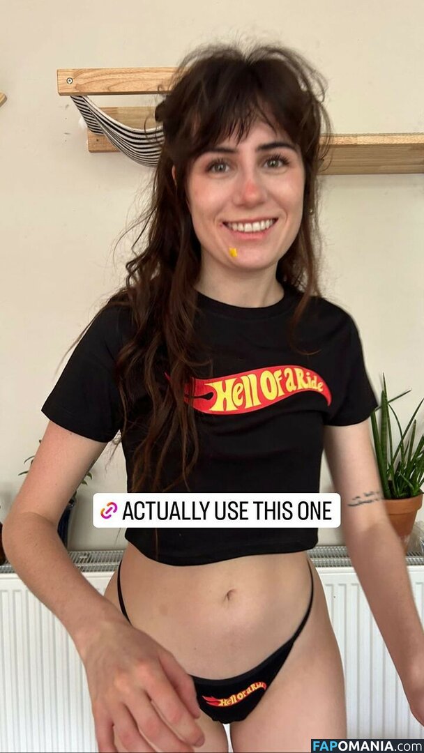 Doddleoddle / Dodie Clark Nude OnlyFans  Leaked Photo #41
