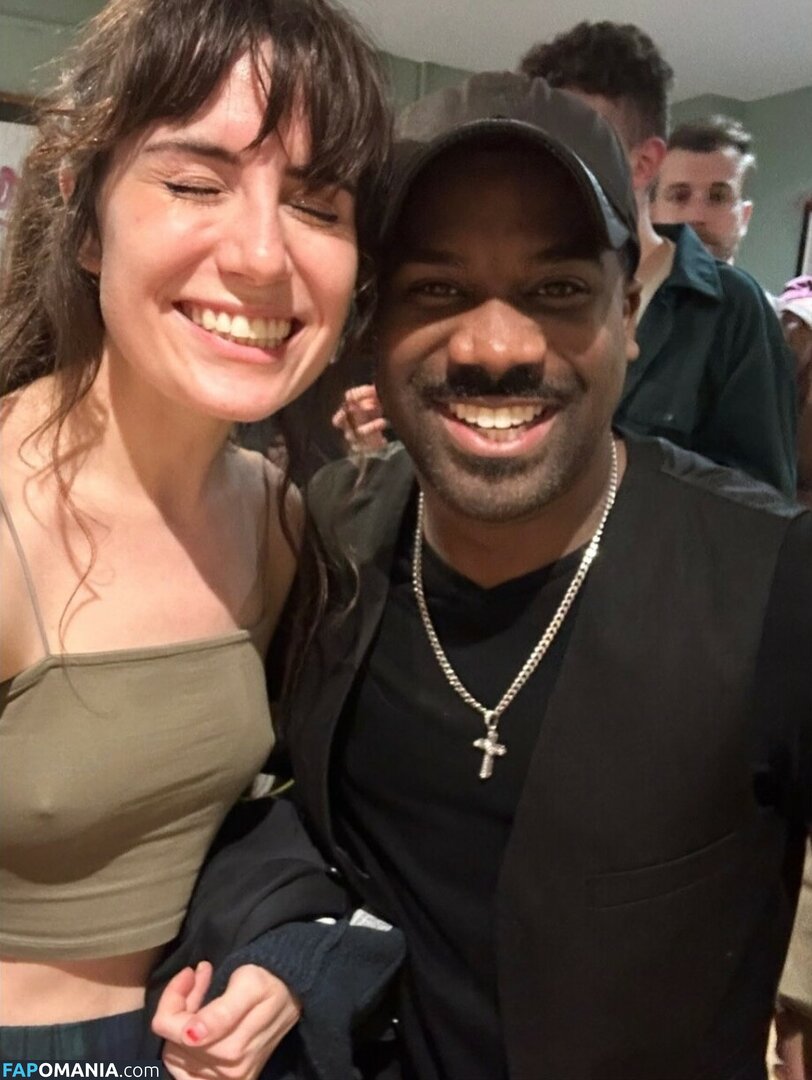 Doddleoddle / Dodie Clark Nude OnlyFans  Leaked Photo #60