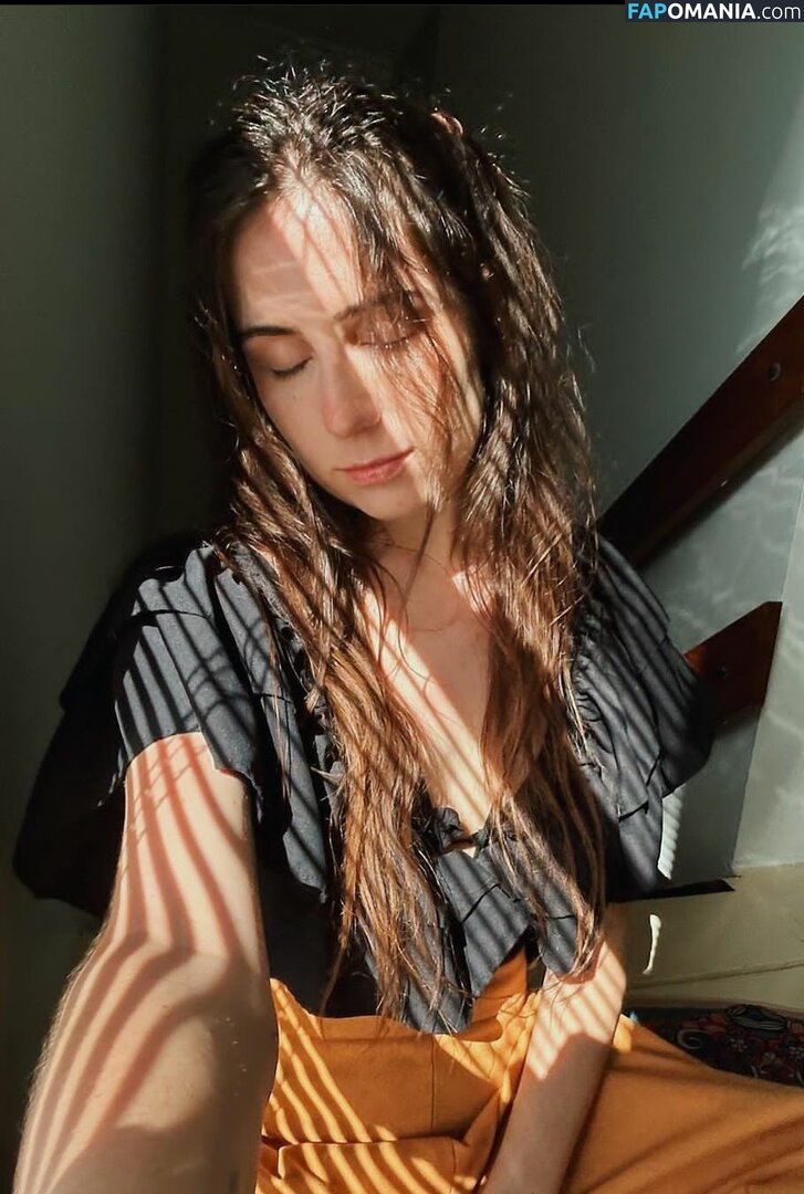 Doddleoddle / Dodie Clark Nude OnlyFans  Leaked Photo #202