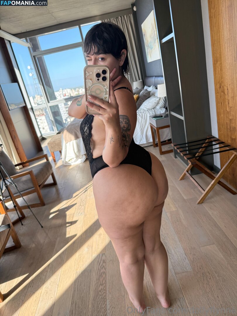 Dolly Flynne / dollyflynne Nude OnlyFans  Leaked Photo #2