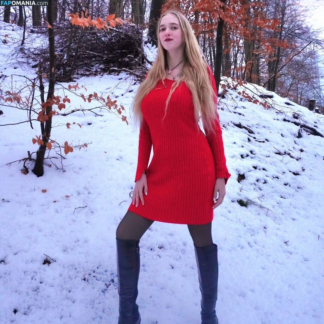 Dorfblondie Nude OnlyFans  Leaked Photo #30