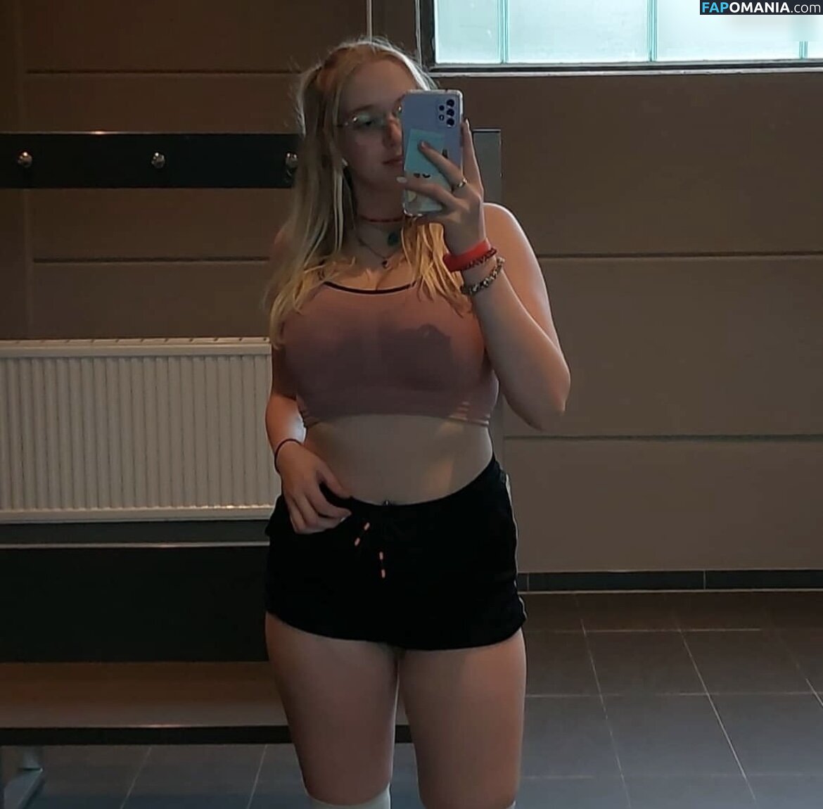 Dorfblondie Nude OnlyFans  Leaked Photo #79