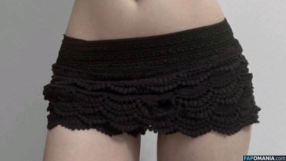 dpuw_ / maybe_pretty_ / zoya_maybe_pretty Nude OnlyFans  Leaked Photo #14