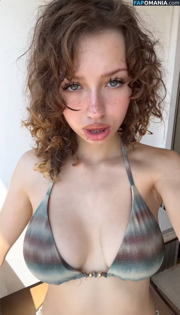 dpuw_ / maybe_pretty_ / zoya_maybe_pretty Nude OnlyFans  Leaked Photo #17