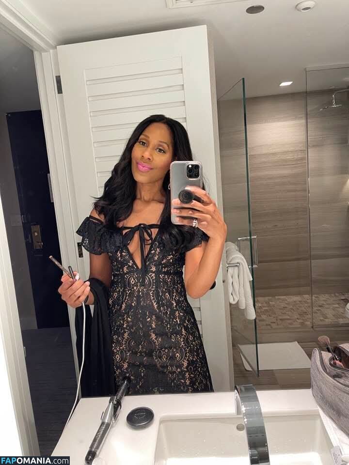 Dr.Jen Caudle Nude OnlyFans  Leaked Photo #1