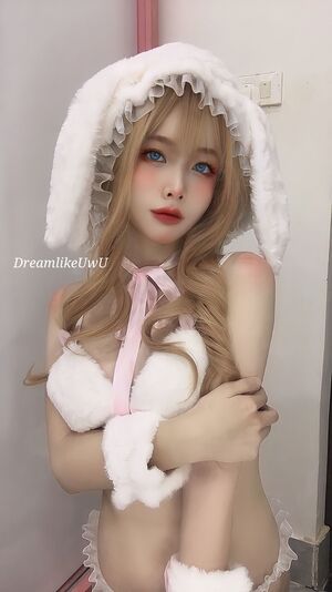 DreamlikeUwU