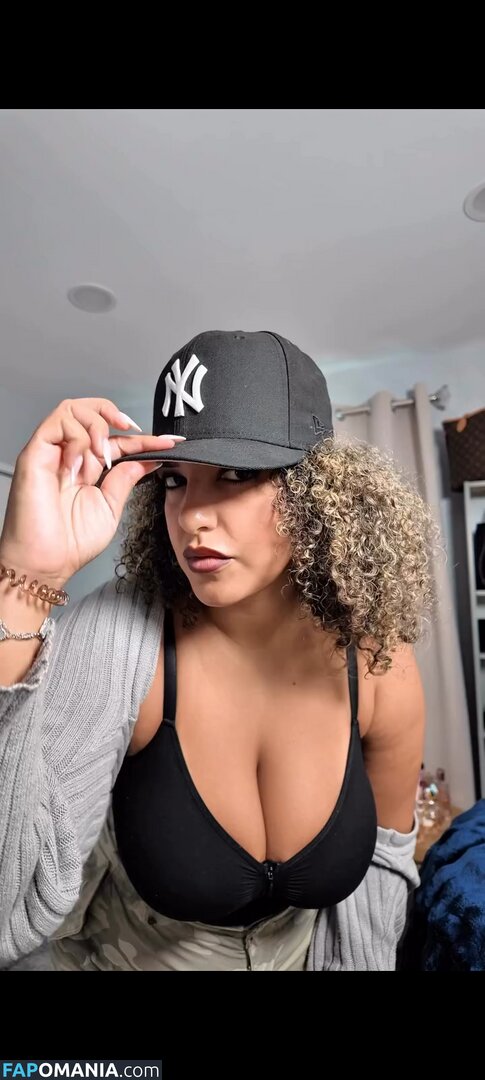 Drivewithisabella Nude OnlyFans  Leaked Photo #2