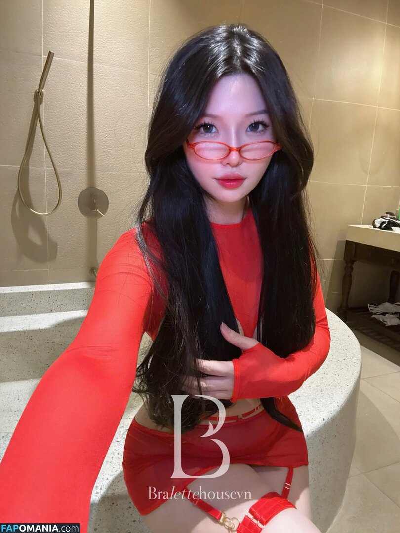 Duyenn Hipp / duyenn.hipp Nude OnlyFans  Leaked Photo #256