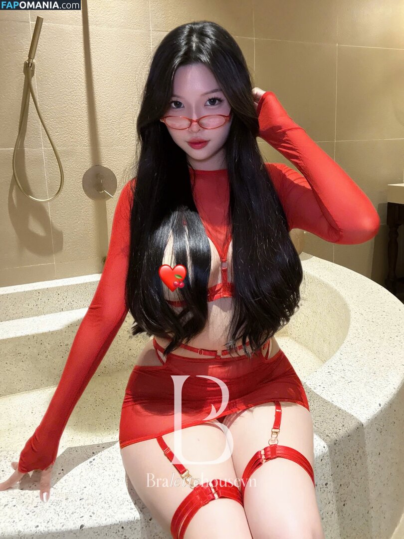 Duyenn Hipp / duyenn.hipp Nude OnlyFans  Leaked Photo #261