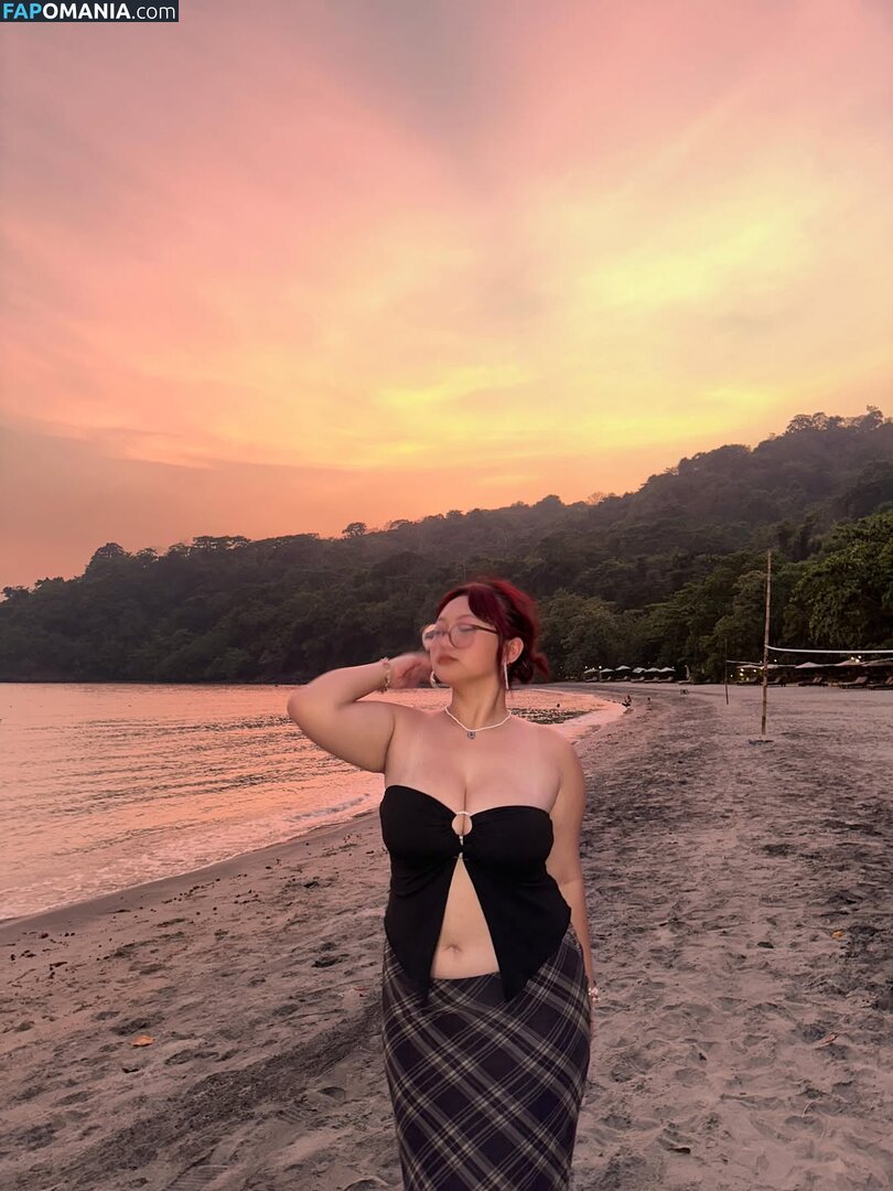 dvmyuna / dvna___dvna Nude OnlyFans  Leaked Photo #1