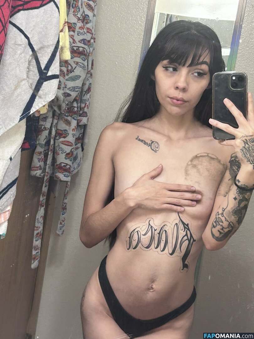 eatmjsbombpussc / meeciemae Nude OnlyFans  Leaked Photo #4