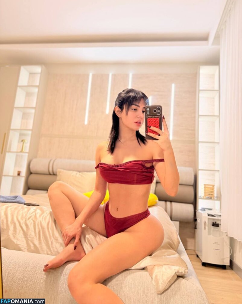 Ece Ronay / Eceronayofficial Nude OnlyFans  Leaked Photo #11