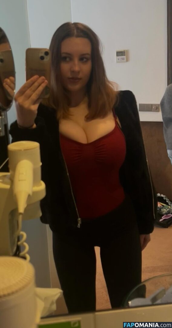 eden.ostrowski / edenspriv07 Nude OnlyFans  Leaked Photo #2