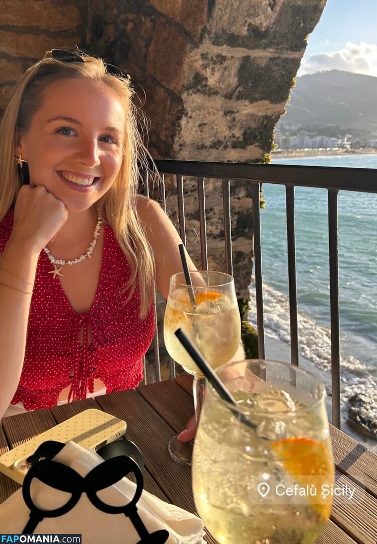Eden Taylor Draper Nude OnlyFans  Leaked Photo #2