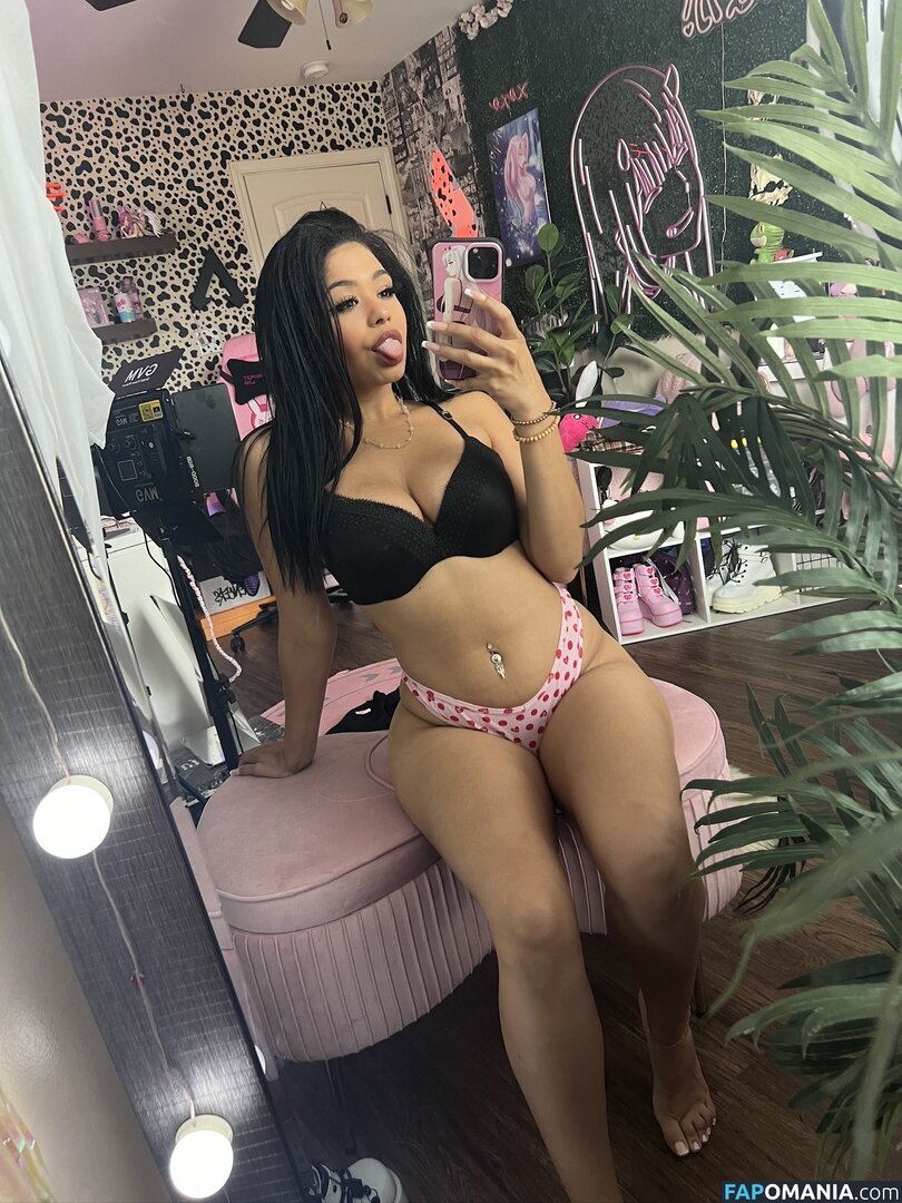 egamergirlfriend Nude OnlyFans  Leaked Photo #7