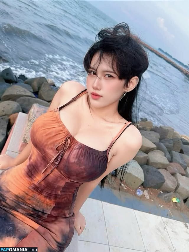 Deandra Aurelia / ejahazel / ejahazel__ Nude OnlyFans  Leaked Photo #8