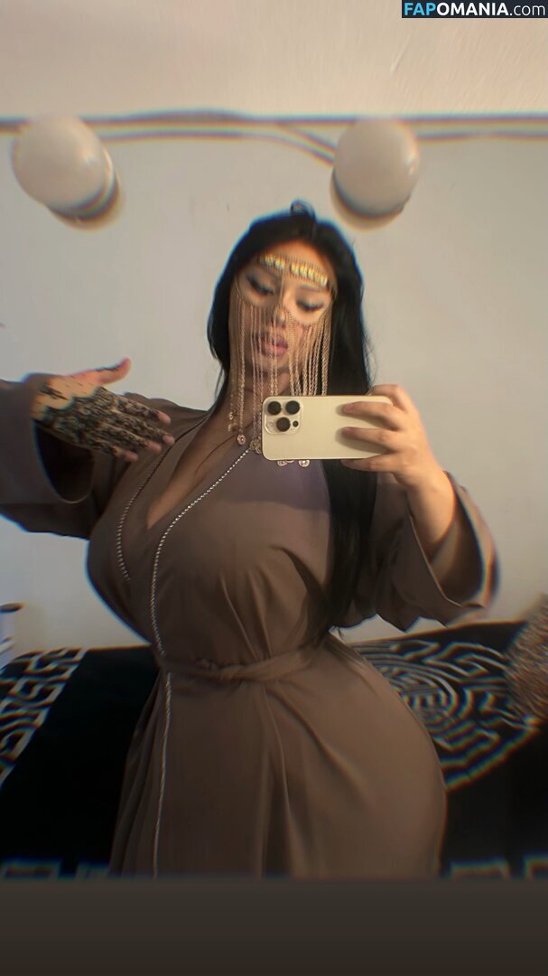 Wissem / _Elegancewoman_ / isswxm Nude OnlyFans  Leaked Photo #2