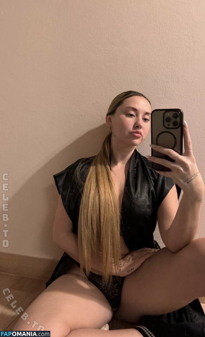 Elena.sky Nude OnlyFans  Leaked Photo #1