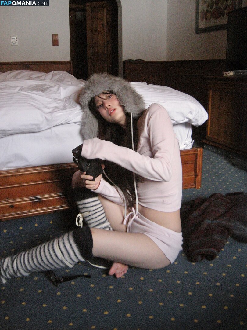 elfin_prairie Nude OnlyFans  Leaked Photo #10