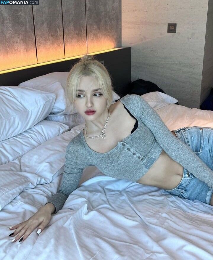 Elina Karimova / elina_4_22 Nude OnlyFans  Leaked Photo #5