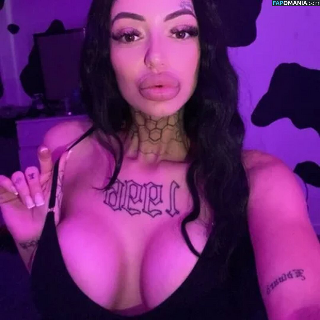Elise Warren / ellwarrenx / https: Nude OnlyFans  Leaked Photo #1