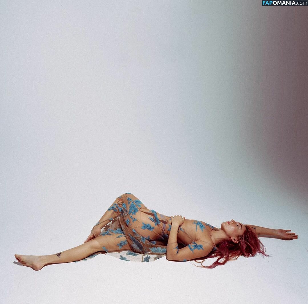 ElIZAGRACEMUSIC / Eliza Grace / elizaxograce Nude OnlyFans  Leaked Photo #52